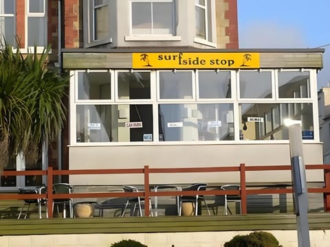 Surfside Stop Guest House Bed and Breakfast in Newquay