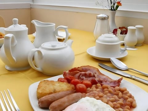 Surfside Stop Guest House Bed and Breakfast in Newquay