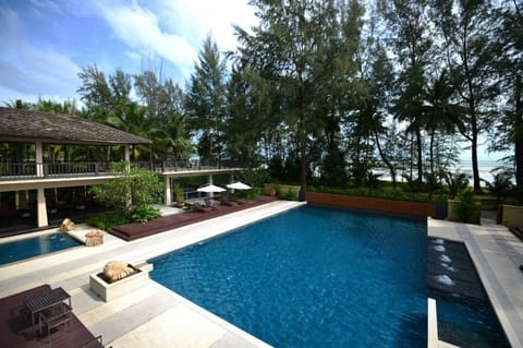 The Grand Southsea Khaolak Beach Resort Resort in Khuekkhak