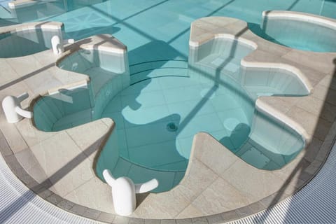 Hôtel de la Baie - Thalassothérapie PREVITHAL Hotel in Granville