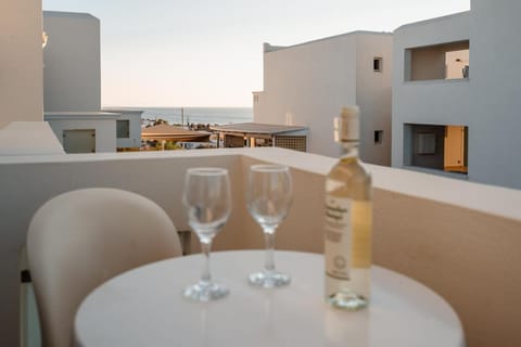 Mitos Suites Hotel in Agios Prokopios