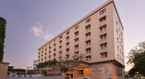 V Sarovar Portico MI Road Jaipur Hotel in Jaipur