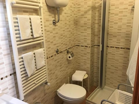 Guest House Dimora Fiorita Bed and Breakfast in Molise, Italy