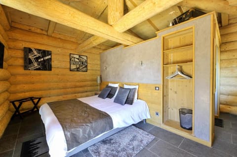 Les Chalets de Maramour Chalet in Auvergne-Rhône-Alpes