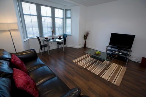 Aberdeen Serviced Apartments - The Lodge Apartment in Aberdeen