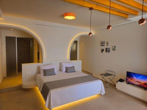 Moonlight Apartments & Suites Apartment in Thera