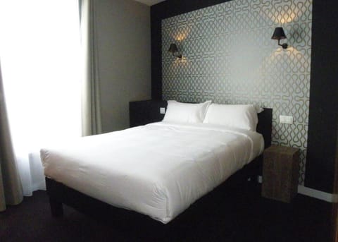 Hotel Les Terres Blanches Hotel in Chatou