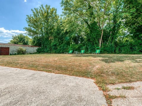 Farmhouse in Boncourt with Private Garden Vacation rental in Wallonia, Belgium