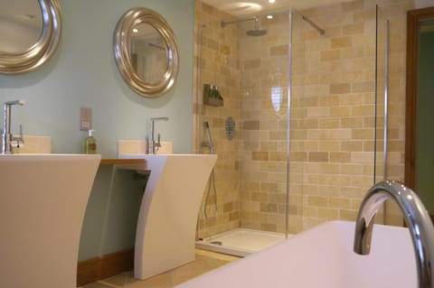 Browns Hotel Hotel in Dartmouth