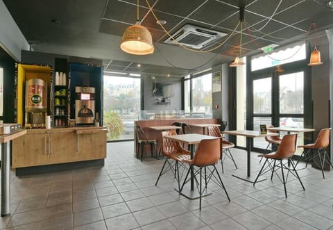 B&B HOTEL Le Mans Centre Cathedrale Hotel in Le Mans