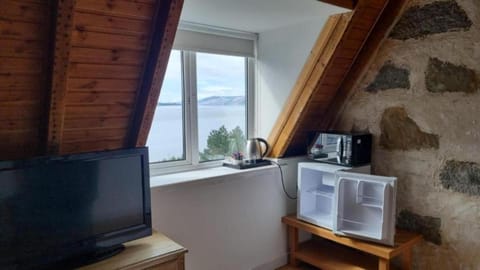 The Lodge on the Loch by OYO Hotel in Scotland