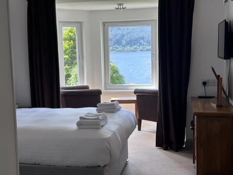 The Lodge on the Loch by OYO Hotel in Scotland