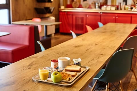 B&B HOTEL Paris Versailles Hotel in Versailles