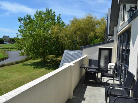 The Salty Dog Inn Motel in Auckland Region