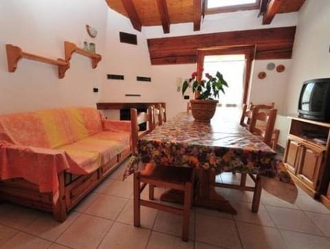 Apartment in Antey-Saint-André near Ski Lifts Apartment in Torgnon