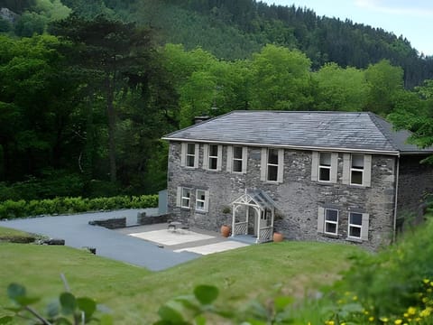 Afon Gwyn Country House Country House in Bro Garmon
