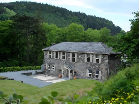 Afon Gwyn Country House Country House in Bro Garmon