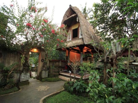 Omah D'Taman by EPS Hotel in Ubud
