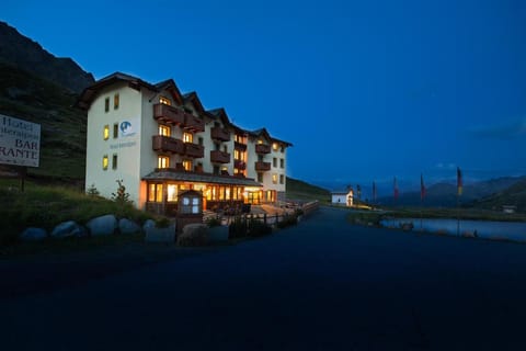 Hotel Interalpen Hotel in Canton of Grisons