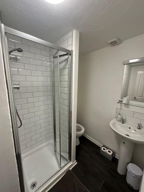 The Black Horse Inn Hotel in Stroud District