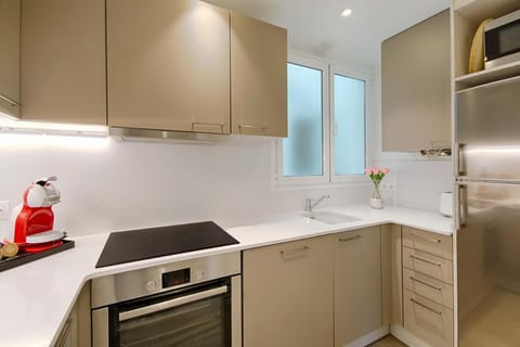 Eixample Building Apartments by Mercedes Heritage Apartment in Barcelona