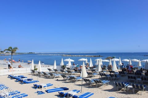 Azur 3000 Apartment in Nice