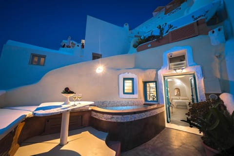 Santorini Paradise Cave Houses Apartment in Oia