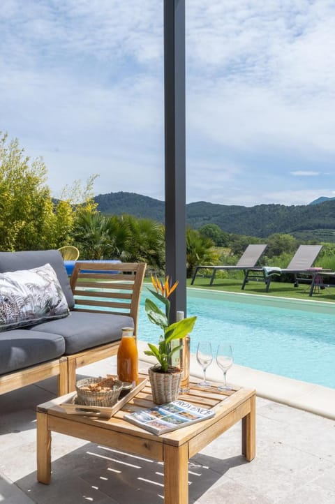 Gite Les Aiguillans Vacation rental in Provence-Alpes-Côte d'Azur