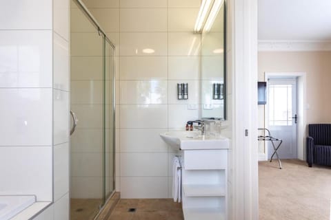 Tuakau Hotel Hotel in Waikato