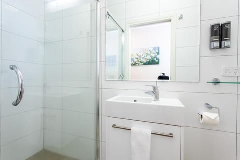 Tuakau Hotel Hotel in Waikato