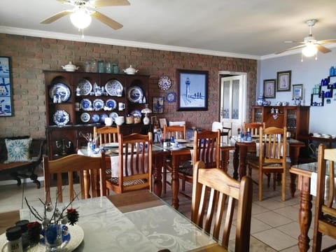 Amzee Bokmakierie Guest House Bed and Breakfast in Western Cape