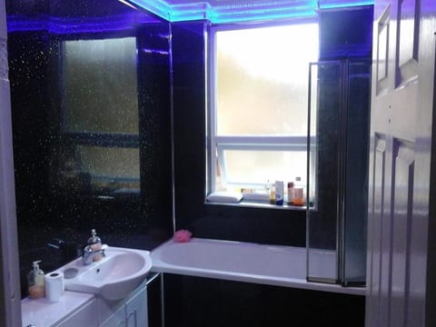 Heavenly Nights Guest House Bed and Breakfast in Sheffield