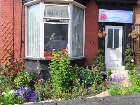 Heavenly Nights Guest House Bed and Breakfast in Sheffield