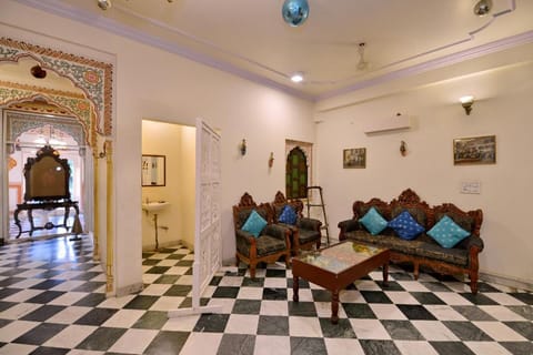 Super Hotel O Tordi Haveli Hotel in Jaipur