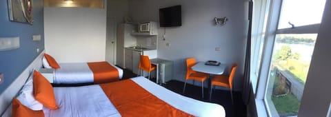 Waterfront Lodge Motel Motel in Tasmania