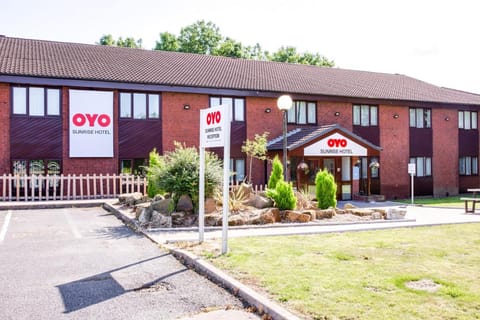 OYO Sunrise Hotel Hotel in Charnwood