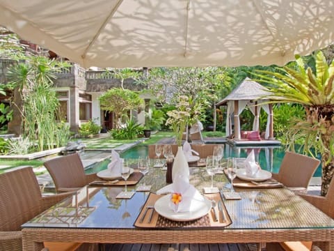 Arwana Estate Hotel in North Kuta