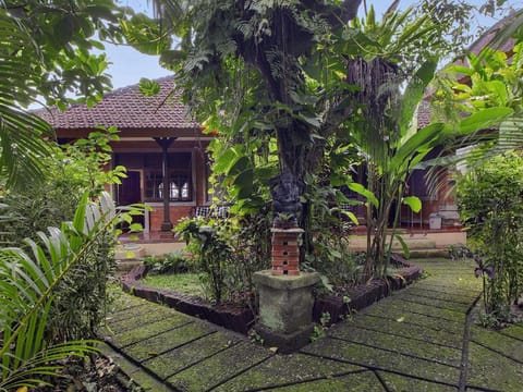 Arjana Bungalow 2 Bed and Breakfast in Ubud