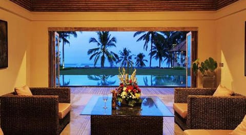 Villa Rumah Pantai Bed and Breakfast in West Selemadeg