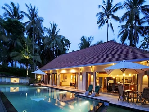 Villa Rumah Pantai Bed and Breakfast in West Selemadeg