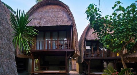 Lumbung Bali Huts Campground/ 
RV Resort in Nusapenida