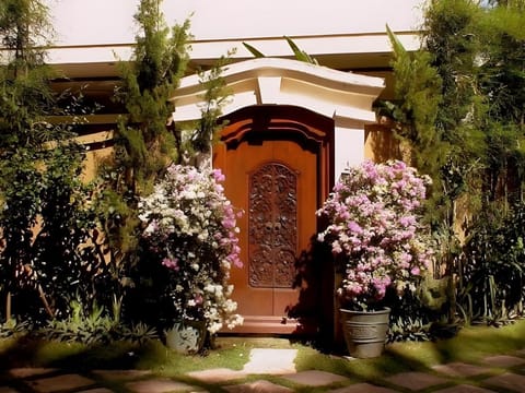 Bali Emerald Villa Hotel in Denpasar