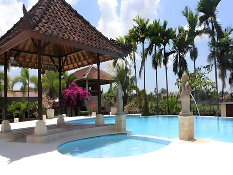 Nipuri Hotel & Villa Resort in North Kuta