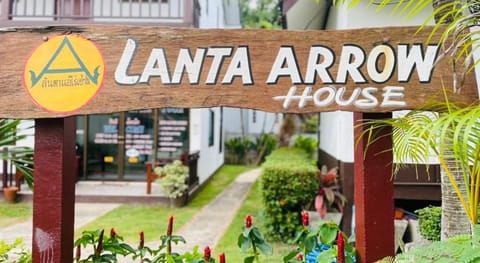 LANTA ARROW HOUSE Resort in Sala Dan