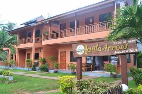 LANTA ARROW HOUSE Resort in Sala Dan