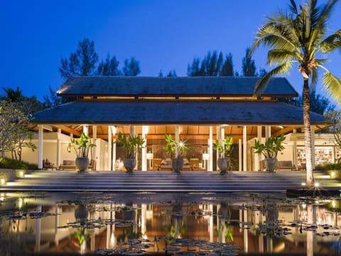 The Sarojin Resort in Khuekkhak