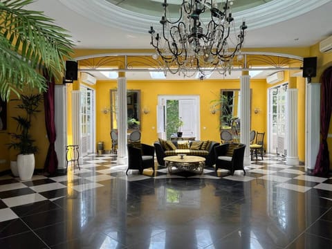 Casa Artista By Kresna Hospitality Hotel in Kuta