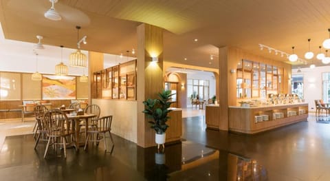 Apsara Beachfront Resort & Villa (SHA Plus) Hotel in Khuekkhak