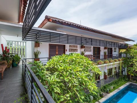 Kamar Kamar Rumah Tamu Boutique Hotel Bed and Breakfast in Kuta