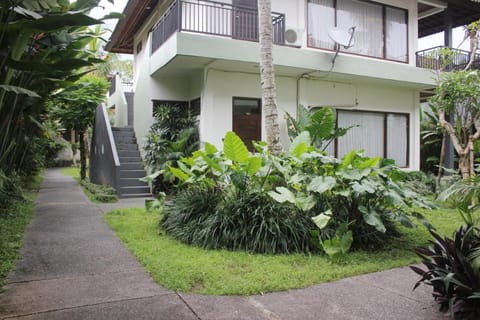 Putri Ayu Cottages Campground/ 
RV Resort in Ubud